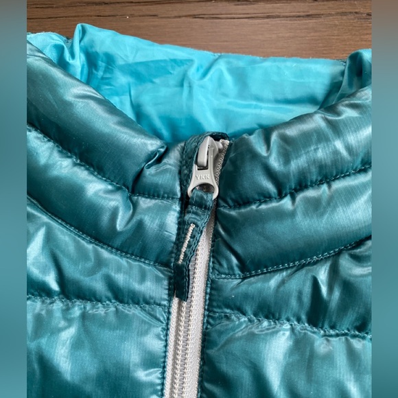 UNIQLO kids ultra light down jacket - size US 4T - Picture 6 of 9